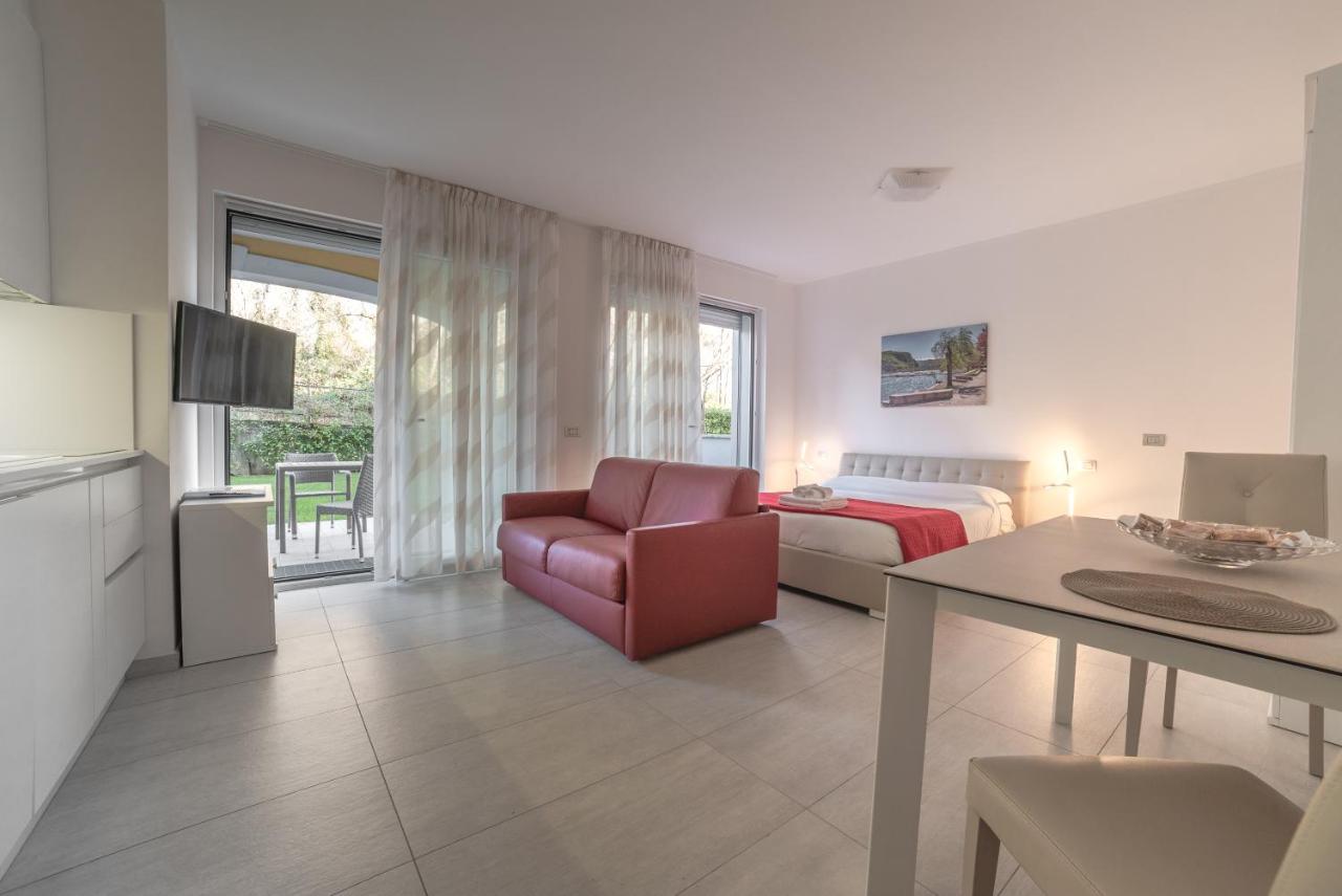 Yachting Aparthotel 4*